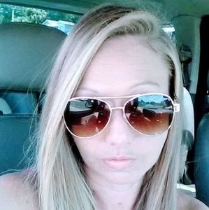 Meet your Posher, Jesika